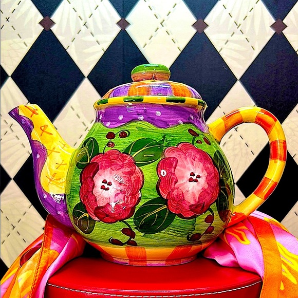 Milson & Louis Hand-Painted Ceramic Teapot – Whimsical Floral Design - Picture 3 of 14